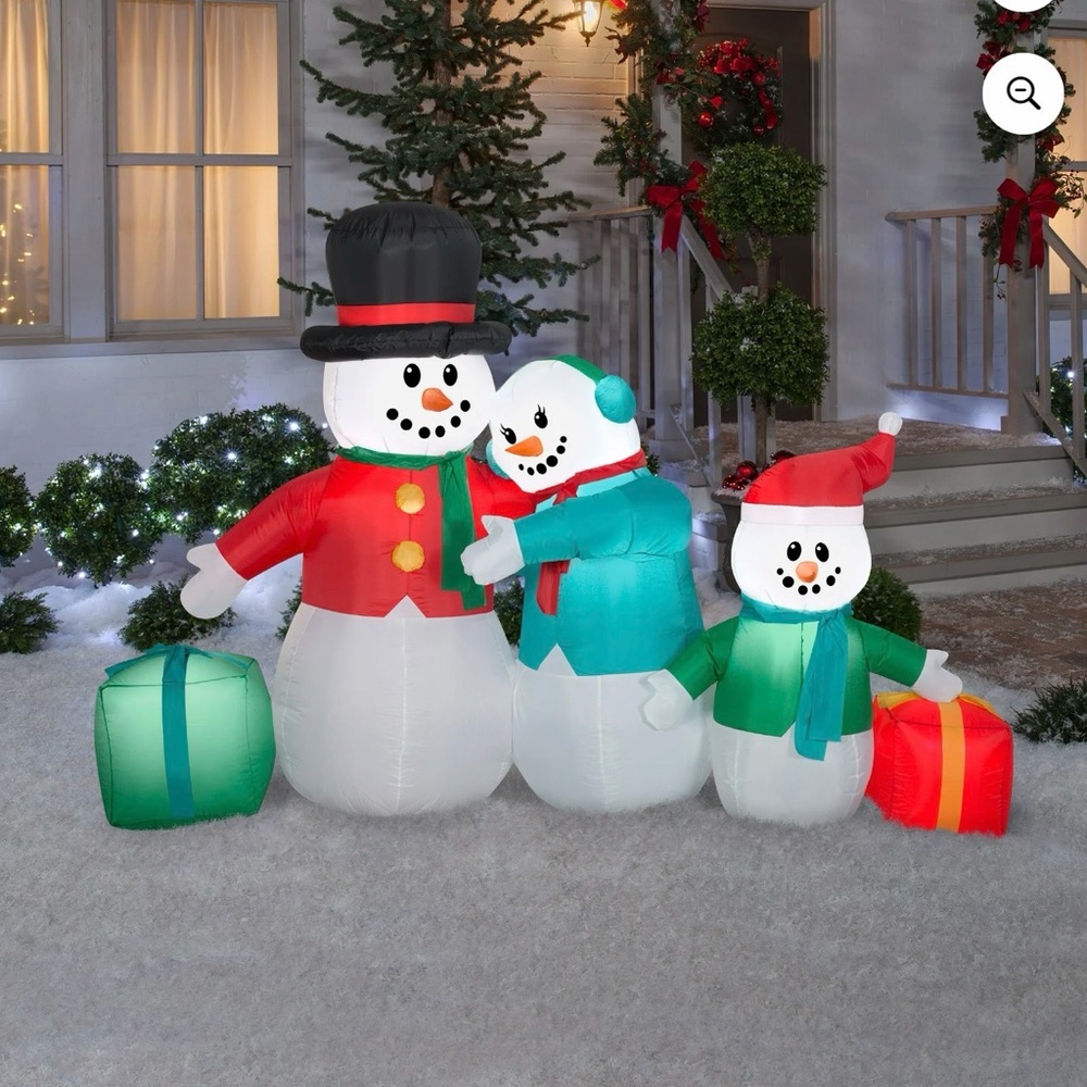 Morris Costumes Airblown Snowman Family Inflatable Scene